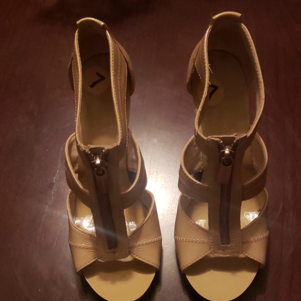 High heel sandles